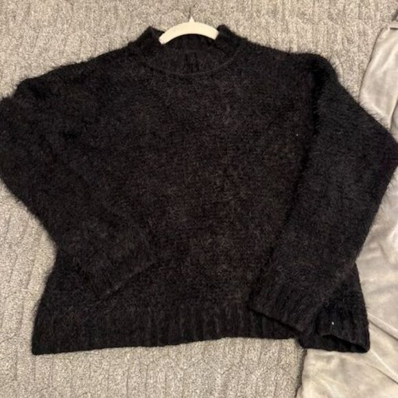 Sweater - Picture 3 of 5